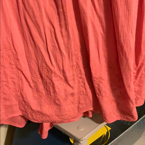 Flowy, thin pink dress - Picture 2 of 3